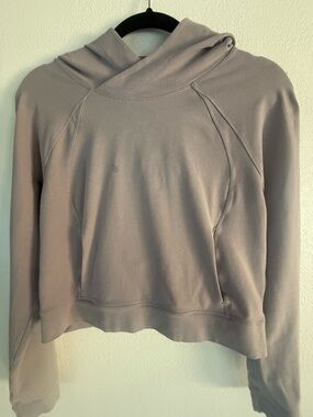 lululemon athletica Cropped Hoodie in Soft Lavender